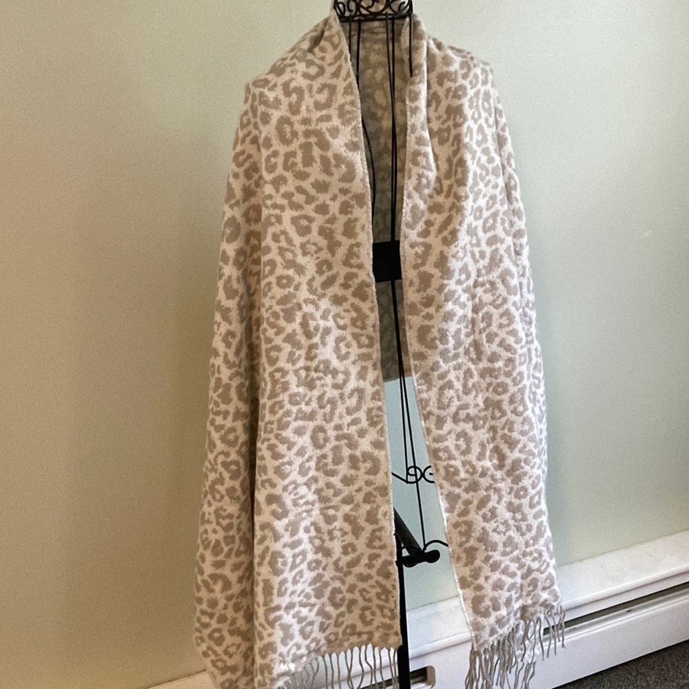 Leopard/Cheetah Wrap Scarf